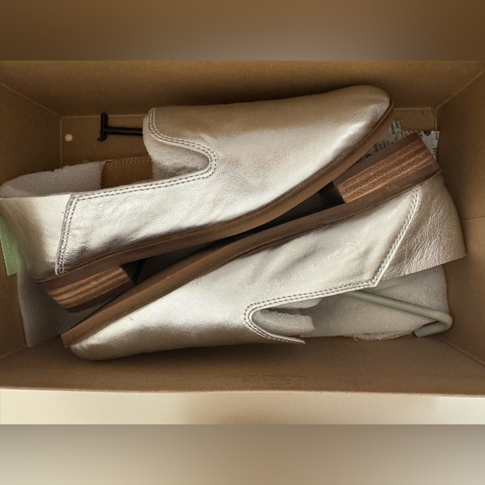 Lucky Brand Metallic Slip-On Loafers